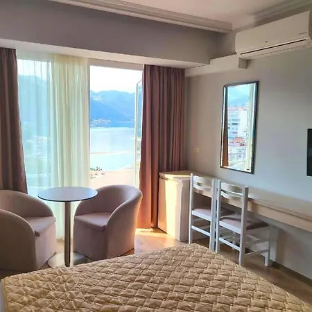 Enkelana 4* Pogradec