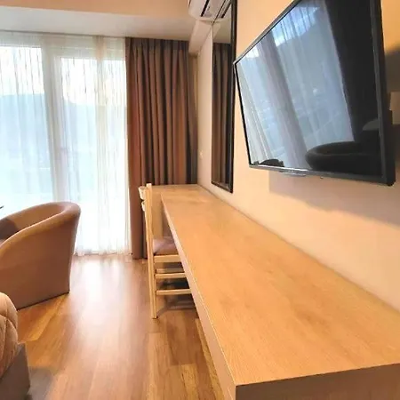 Enkelana 4* Pogradec