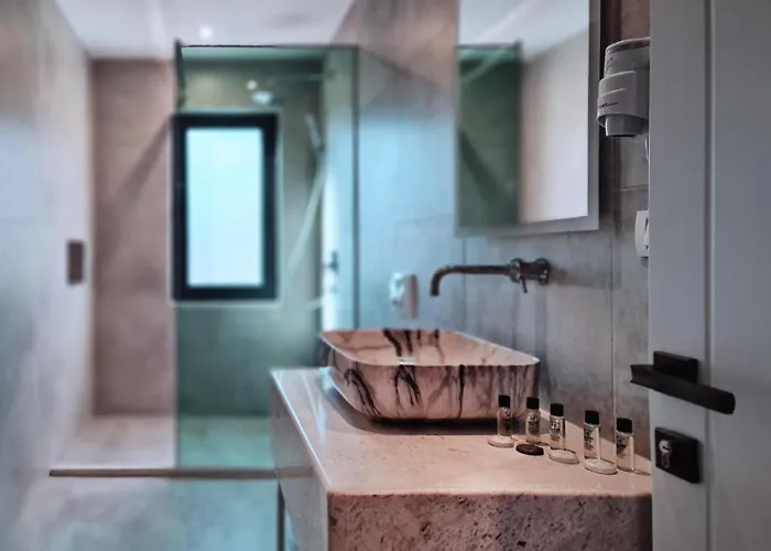 Enkelana ホテル ポグラデツ