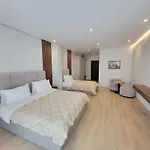 Hotel Enkelana 4*