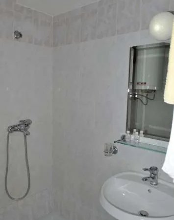 Hotel Enkelana 4*