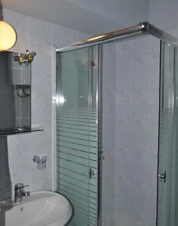 Enkelana Hotel 4*