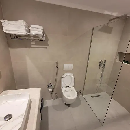 Enkelana Hotel