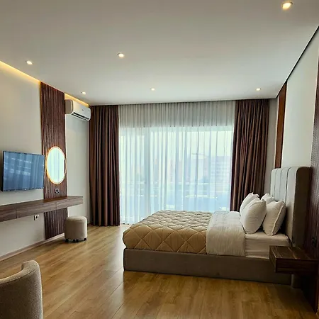 Enkelana 포그라데츠