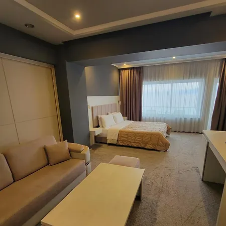 Enkelana 4* Pogradec