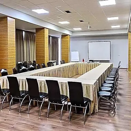 Enkelana Hotel 4*