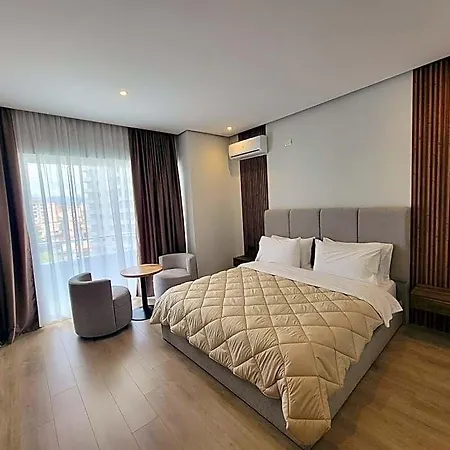 Hotel Enkelana 4*