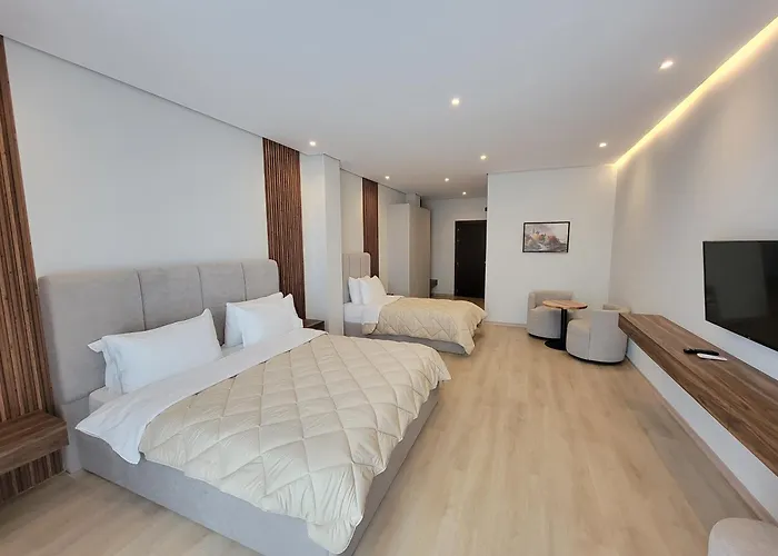 Hotel Enkelana 4*