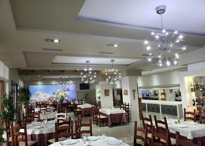 Enkelana Hotel 4*
